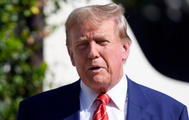 अमेरिका के राष्ट्रपति ट्रंप पूरी दुनिया के लिए एक पहेली...