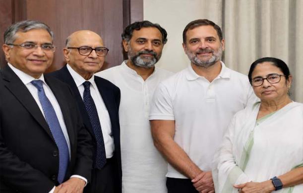 सुप्रीम कोर्ट की मुहर और चुनाव आयोग की बढ़ती विश्वसनीयत...
